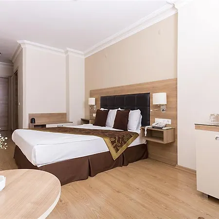 Otel Laguna