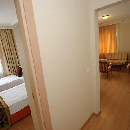 Otel Laguna 3*