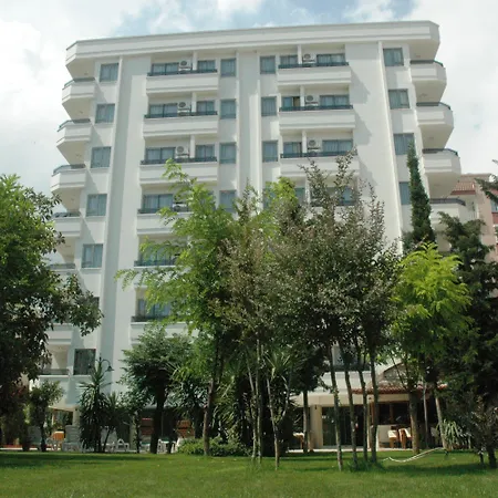Laguna Otel 3*