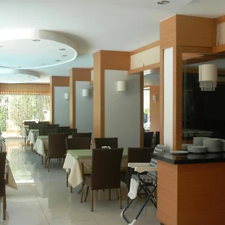Otel Laguna 3*