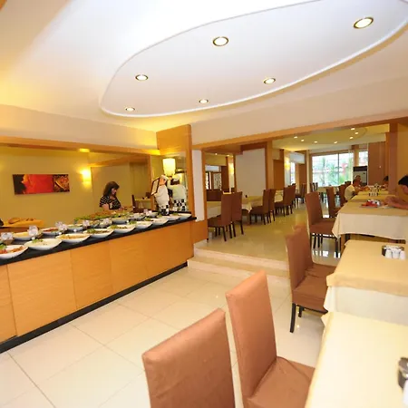 Otel Laguna 3*