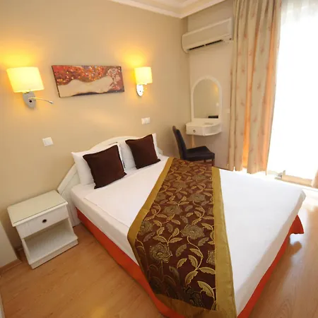 Otel Laguna